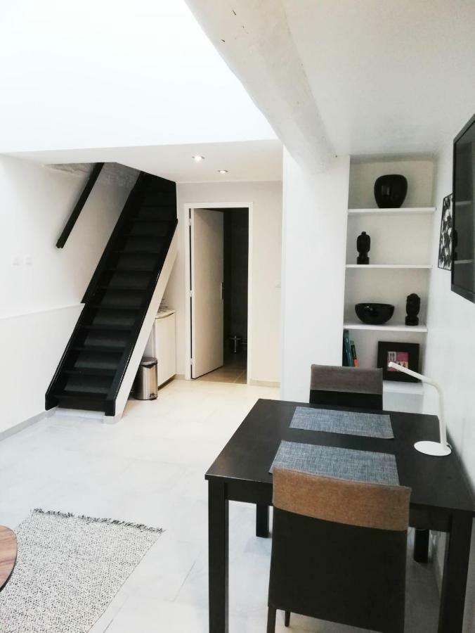 Apartmán Duplex Denim Nîmes Exteriér fotografie